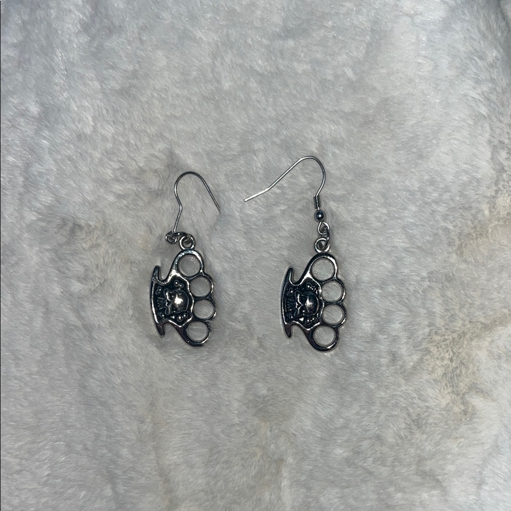 Hot Topic Black and Silver Knuckle Earrings with Skull